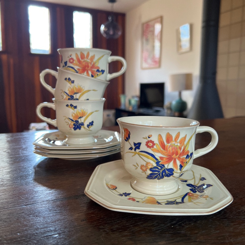 Mikasa Majestic Cups and Saucers 4